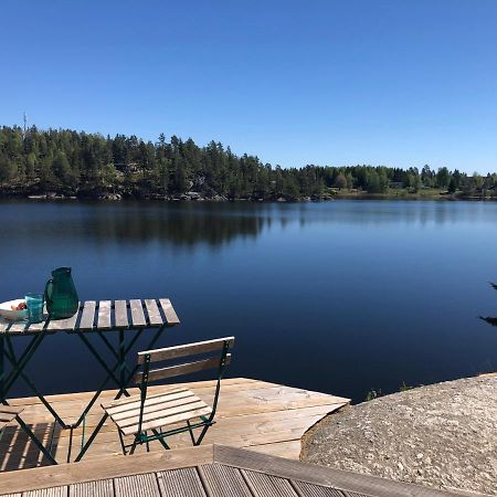 Lyseren Waterfront Cabin Omberg المظهر الخارجي الصورة