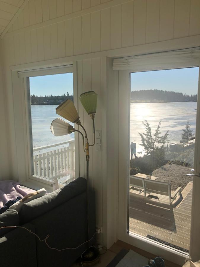 Lyseren Waterfront Cabin Omberg المظهر الخارجي الصورة